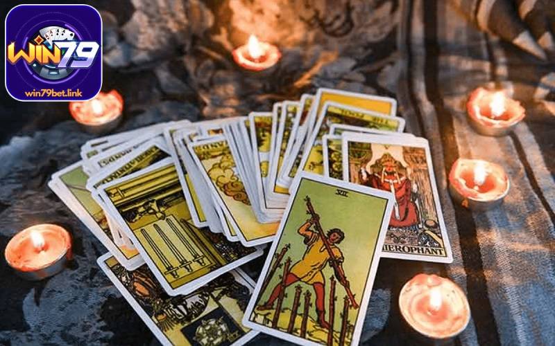 Mỗi lá bài trong tarot có nhiều tầng ý nghĩa